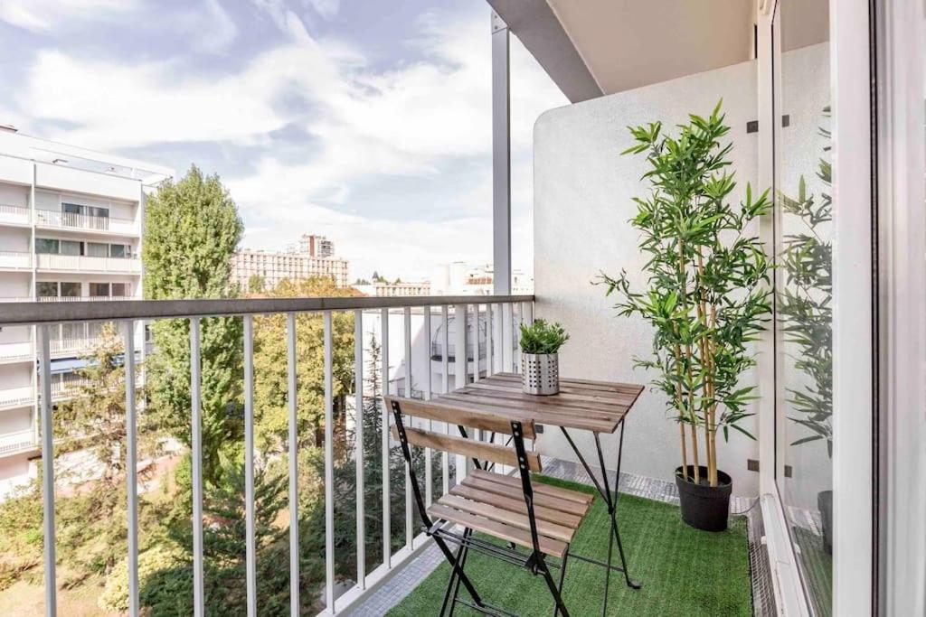 Appartement Avec Parking Et Terrasse Metro 7 Et Paris Villejuif Buitenkant foto